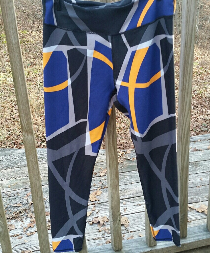 Fabletics leggings size Large